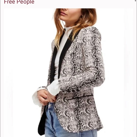 FREE PEOPLE {RARE} Femme Print Snake Blazer - Picture 10 of 10